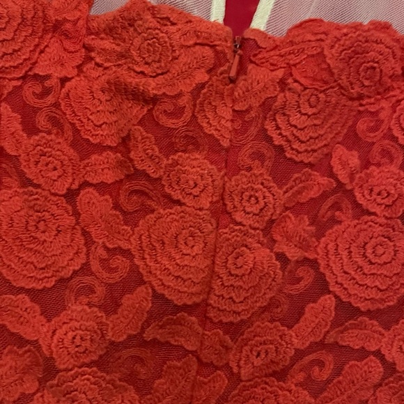 Updated with measurements.
Anthropologie Roseland Dress size 4 - Picture 12 of 16